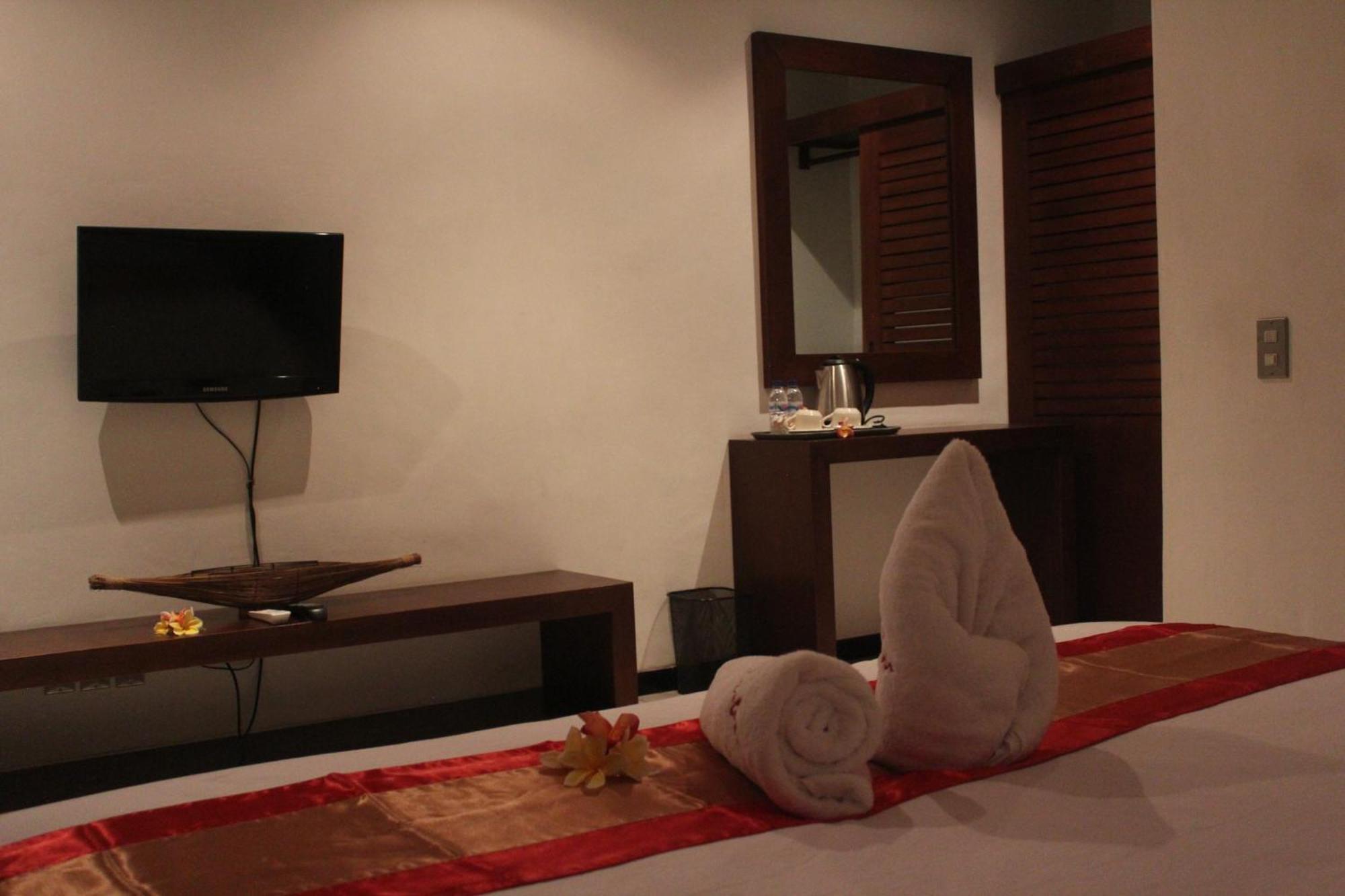 Letos Kubu Homestay Kuta Lombok Oda fotoğraf